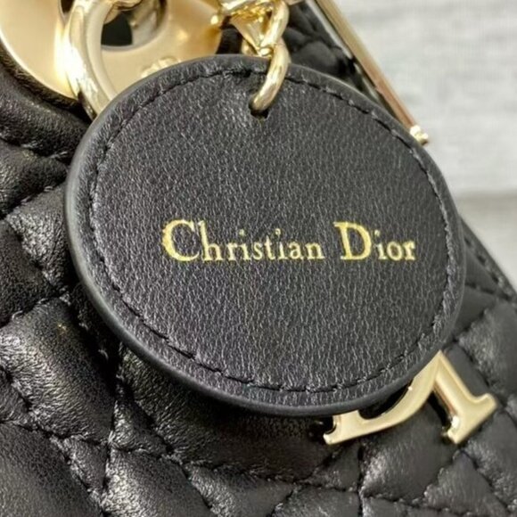 Sleek Black Leather Mini Handbag - Picture 4 of 5